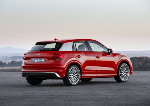 アウディ Q2 コンパクトSUV 2016年