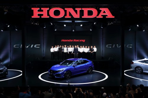 ホンダ 新型シビック 東京オートサロン2017で発表