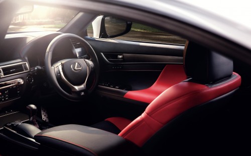 レクサスls Vs Gs徹底比較 価格帯が被るグレードも Lexus高級セダン対決 Moby モビー