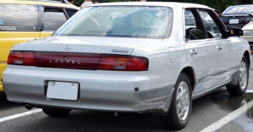 画像 日産ローレルの歴史と現在の中古車価格は 日本の名車 Moby モビー 車はおもしろい を届ける自動車情報メディア