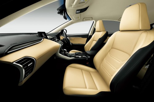 レクサス NX300h version L 2014年 内装