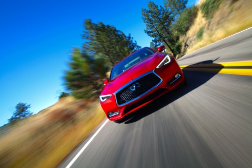 インフィニティ Q60