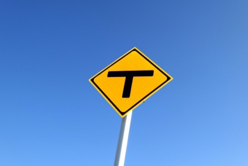 T字路 標識