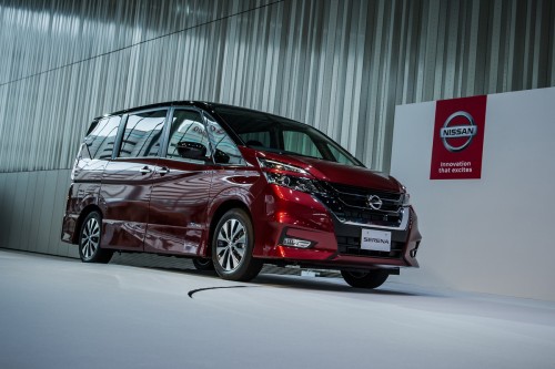 日産 セレナ 新型 2016年