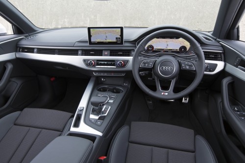 アウディ A4 アバント 新型 2016年 内装