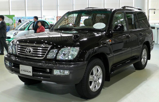 トヨタ ランドクルーザー シグナス 2005年
