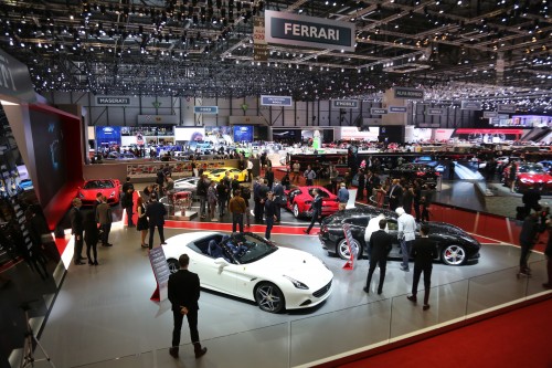 フェラーリ 812 スーパーファスト ジュネーブモーターショー2017の様子