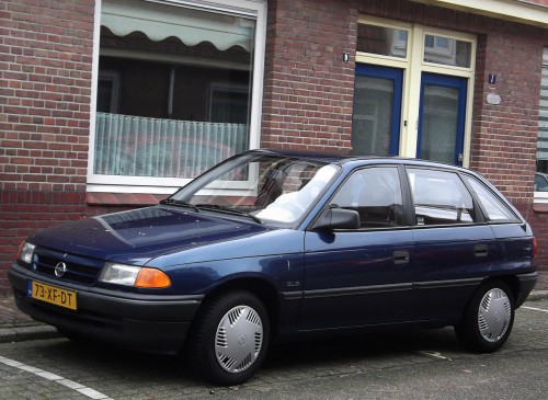 初代 オペル アストラ 1.6 GLS 1993年