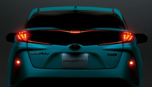トヨタ プリウスPHV 新型 2017年