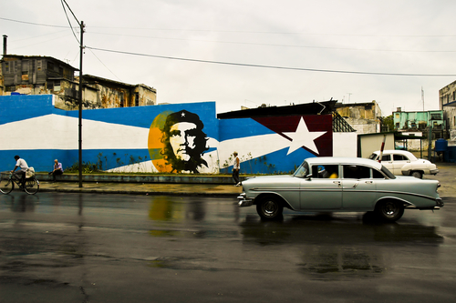 キューバ クラシックカー アメ車 風景