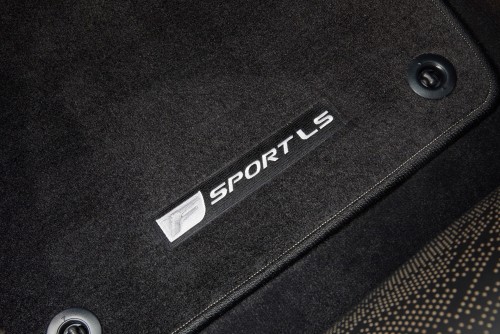 LS500 F SPORT 内装