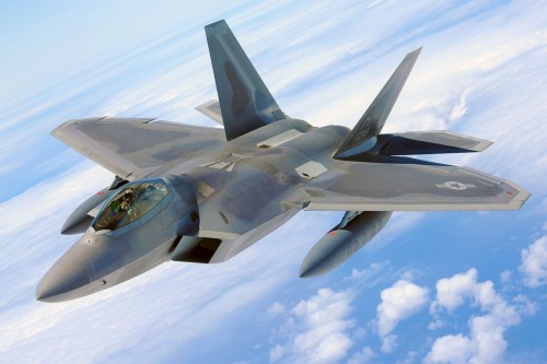 ステルス戦闘機 F-22