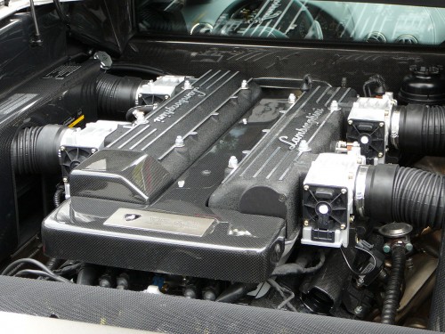 ランボルギーニ ムルシエラゴ V型12気筒エンジン