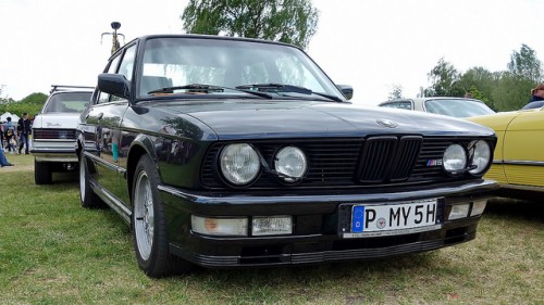 BMW M5 初代