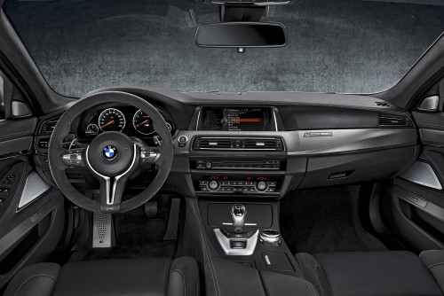 BMW M5 2013年型 30周年記念特別仕様車