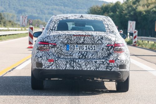 メルセデス ベンツ 新型Aクラス セダン スクープ画像