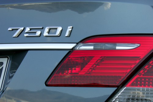BMW 750i
