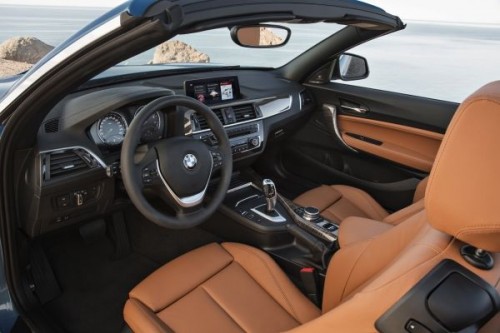 BMW 新型 2シリーズ カブリオレ 内装