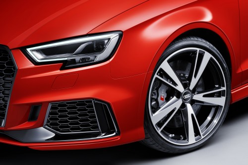 アウディ RS 3 セダン 2017年型