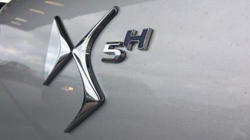 シトロエン DS5 ハイブリッド エンブレム