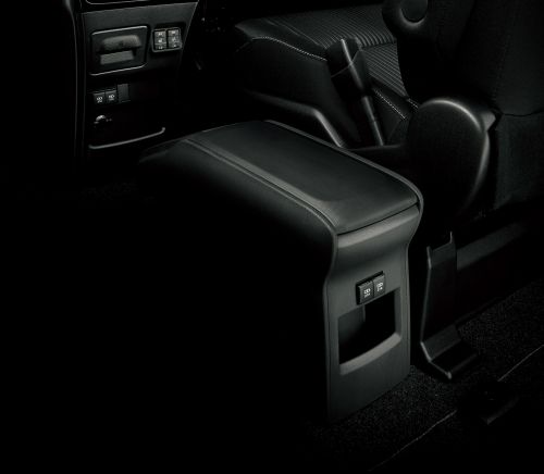 新型ノア ヴォクシー エスクァイア 独立型センターコンソールボックス+充電用USB端子2個