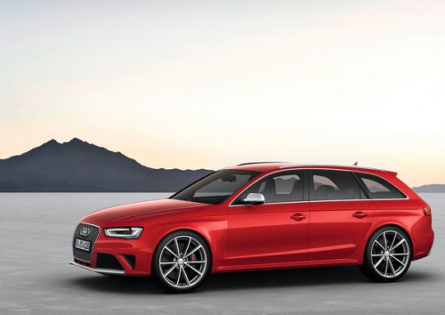 アウディ RS4