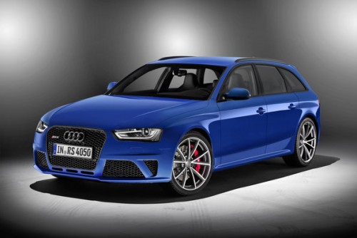 アウディRS4