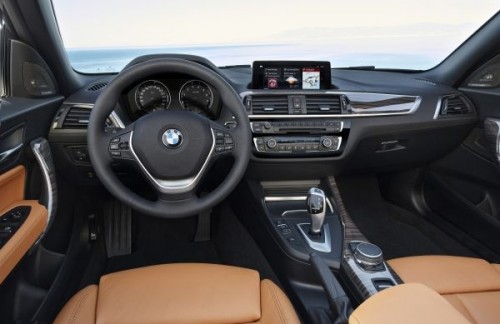 BMW新型2シリーズカブリオレ 内装