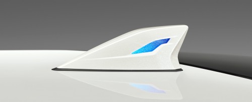 新型ハリアー モデリスタ LEDトップノットアンテナ