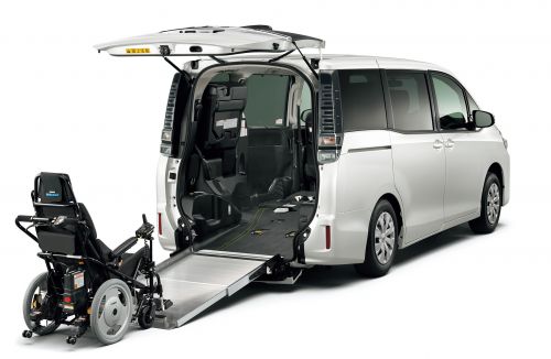 トヨタ ヴォクシー ウェルキャブ 車いす仕様車“タイプⅢ”