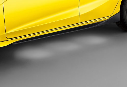 ホンダ新型フィット 純正カスタムパーツ サイドLEDイルミネーション
