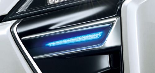トヨタ 新型ヴォクシー モデリスタ シグネチャーイルミブレード