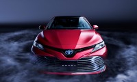 【トヨタ新型カムリ】日本カーオブザイヤー候補にも選出!ハイブリッドの試乗レビューなど