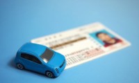 ゴールド免許の条件とは?最短で取得する方法からメリットや特典まで