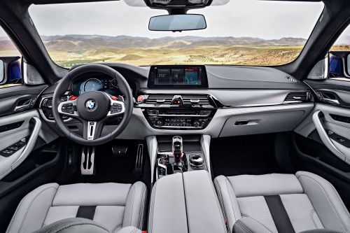 BMW 新型 M5 2017年8月