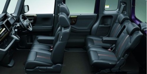 ホンダ 新型 N-BOXカスタム 内装 2017年