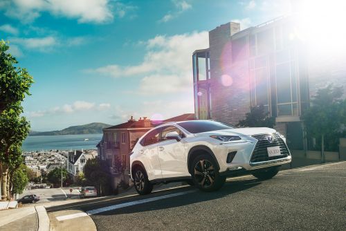 レクサス LEXUS NX
