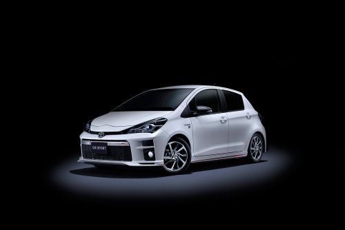 トヨタ ヴィッツ GR SPORT 外装