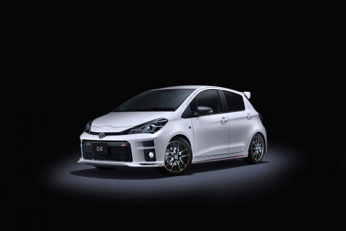 トヨタ GRスポーツ 外装