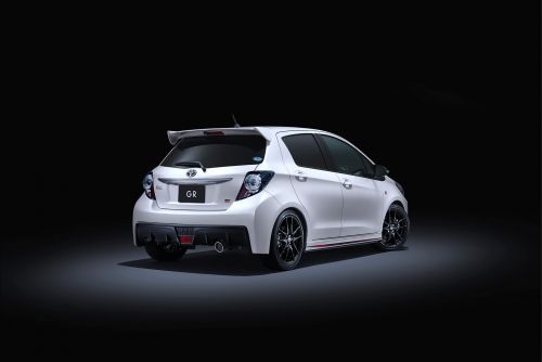 トヨタ GRスポーツ 外装