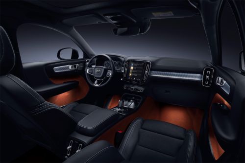 ボルボ xc40