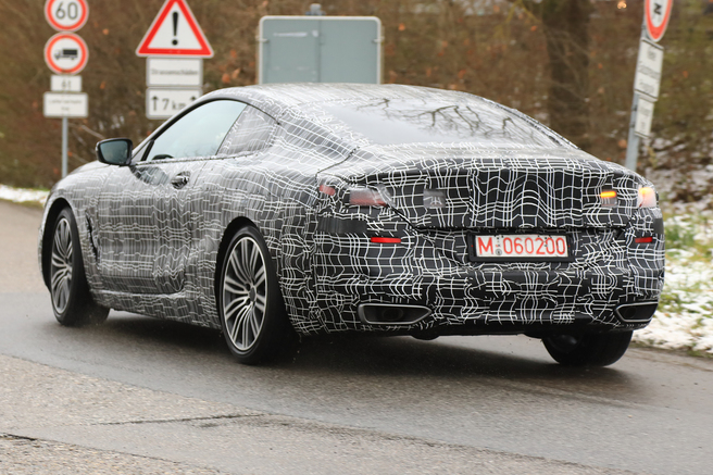 BMW 8シリーズ クーペ