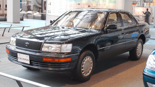 トヨタ 初代 セルシオ 外装