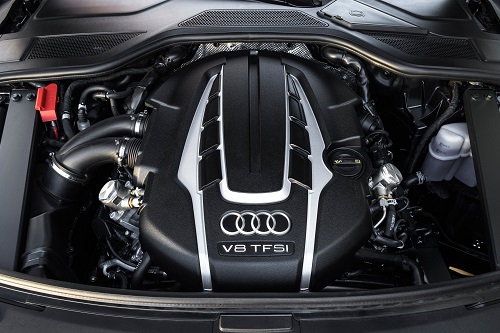 アウディ A8 4.0TFSI エンジン 2015