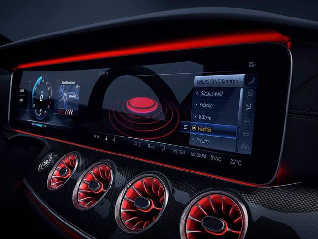ベンツ 新型CLS ティザー