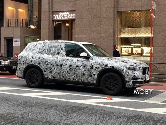 BMW X5と思われるテスト車両2