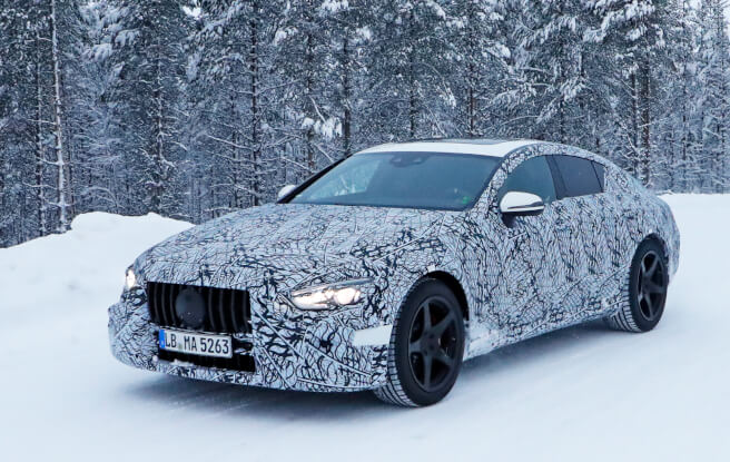 メルセデス AMG GT 4ドア クーペ