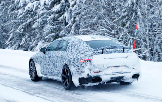 メルセデス AMG GT 4ドア クーペ