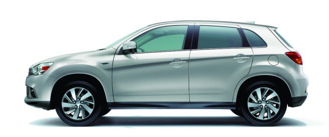 三菱 RVR スターリングシルバーメタリック