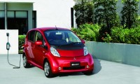 【三菱新型i-MiEV(アイミーブ)マイナーチェンジ】ボディサイズ拡大で登録車に!スペックや価格は?